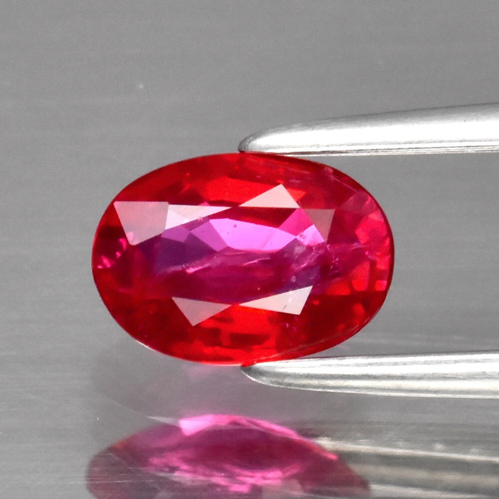 0.66ct 6.5x4.5mm Oval Natural Purplish Red Ruby Gemstone Unheated Mozambique
