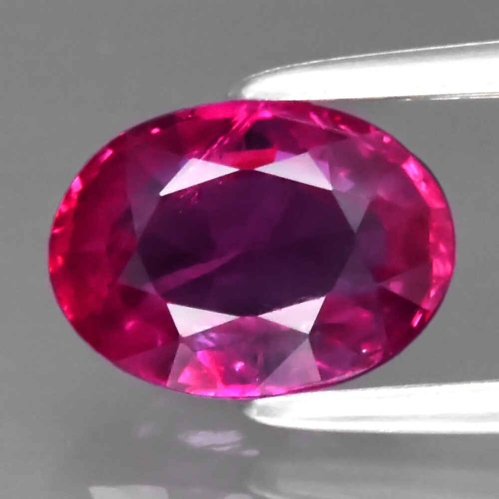 1.18ct 7x5.2mm Oval Purplish Pink Sapphire Mozambique Gemstone
