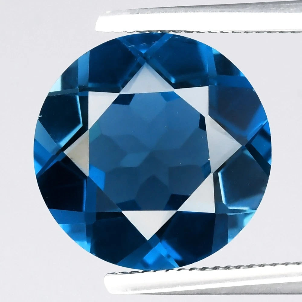 3.67ct VVS Round Natural London Blue Topaz