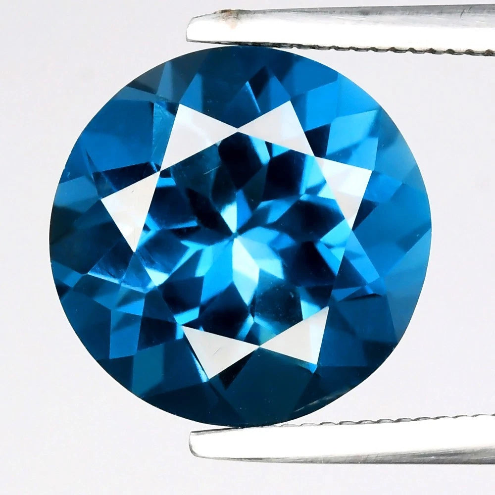 3.77ct VVS Round Natural London Blue Topaz