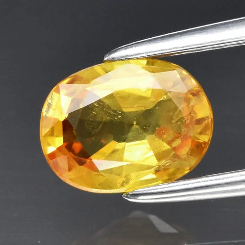 0.90t 6.5x5mm Oval Yellow Sapphire Gemstone Thailand Stunning!