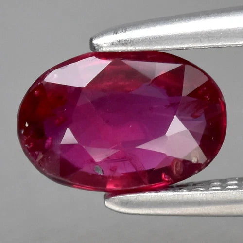 CERTIFICATE Incl.* 0.62ct Oval Red Ruby Gemstone Mozambique *Heated