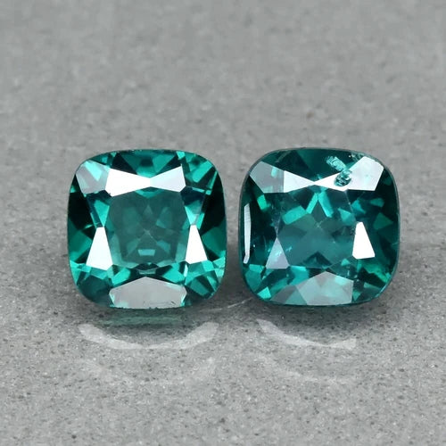 Match Pair 2pcs/2.55ct t.w Cushion Natural Green Topaz Brazil (Coated)