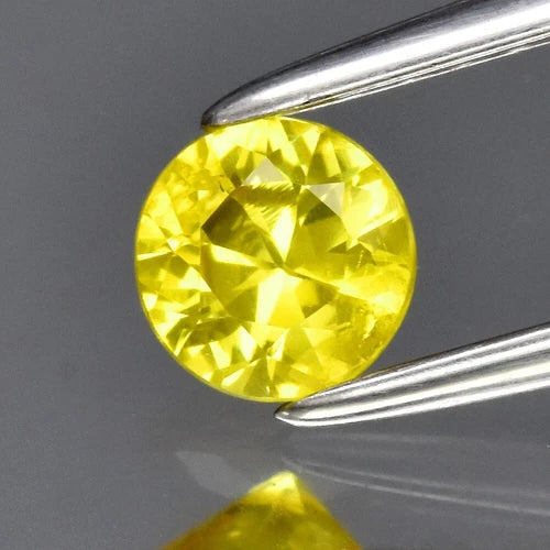 0.36ct 4.2mm VS Round Brilliant Yellow Sapphire Gemstone, Thailand