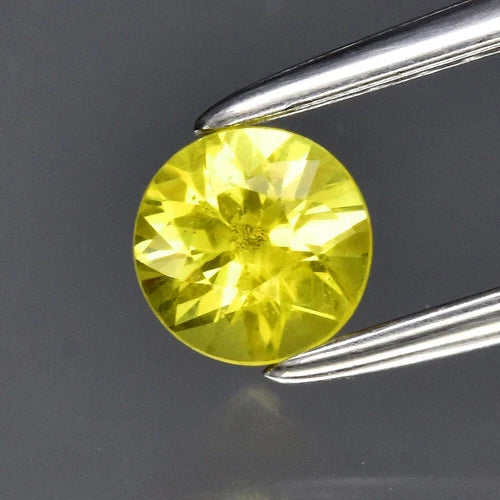 0.34ct 4mm Round Brilliant Greenish Yellow Sapphire Gemstone, Thailand