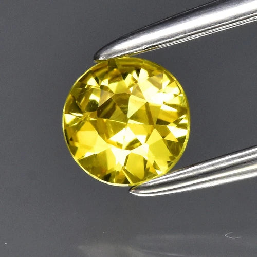 0.26ct 4mm VS Round Brilliant Greenish Yellow Sapphire Gemstone, Thailand