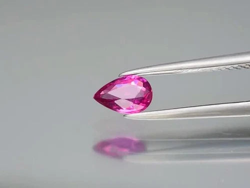 CERTIFICATE Incl.* 0.51ct Pear Unheated Pink Sapphire Gemstone, Mozambique - Video 1 of 1