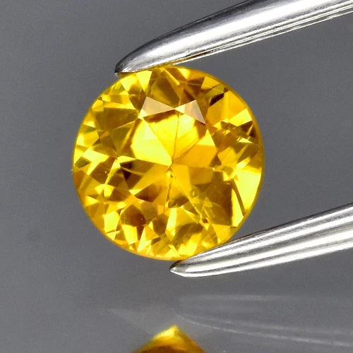 0.33ct 4.2mm VS Round Brilliant Yellow Sapphire Gemstone, Thailand