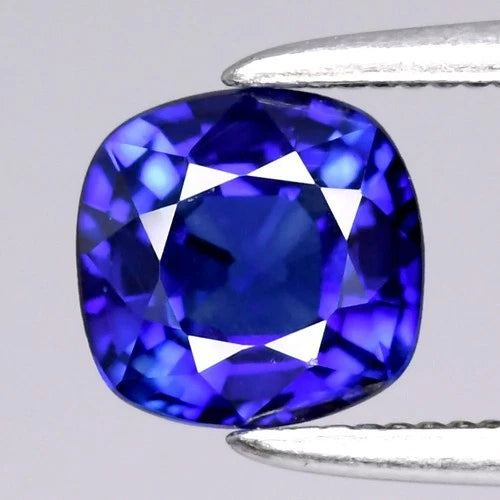 0.94ct 5.5x5.5mm VVS Cushion Blue Sapphire - Ceylon Gemstone