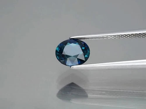 CERTIFICATE Incl.*1.48ct VS Oval Natural Greenish Blue Indicolite Tourmaline - Video 1 of 1