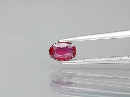 CERTIFICATE Incl.* 0.62ct Oval Red Ruby Gemstone Mozambique *Heated - Video 1 of 1