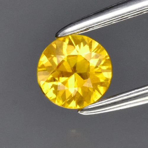 0.26ct 4mm VS Round Brilliant Yellow Sapphire Gemstone, Thailand