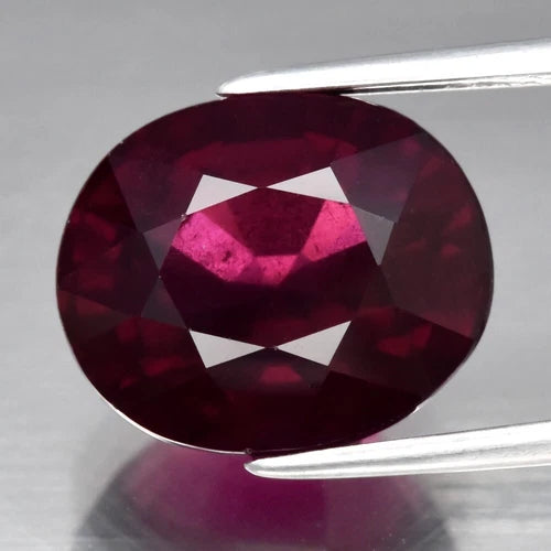 8.72ct 12.2x10mm Oval Natural Purplish Pink Rhodolite Garnet, Madagascar