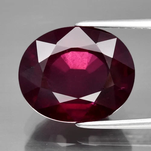 8.22ct 13x10.7mm Oval Natural Pinkish Purple Rhodolite Garnet, Madagascar