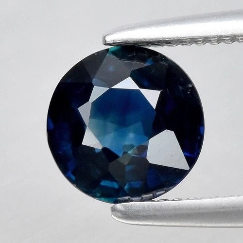 0.90ct 5.6mm VS Round Unheated Greenish Blue Sapphire Gemstone, Africa