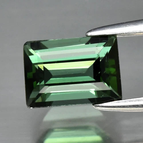 0.97ct 6.5x4.5mm VS Baguette Natural Unheated Green Tourmaline, Mozambique