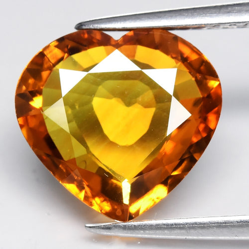 3.75ct 11x10.3mm VS Heart Yellow Sapphire - Elegant Thailand Gemstone — view 1