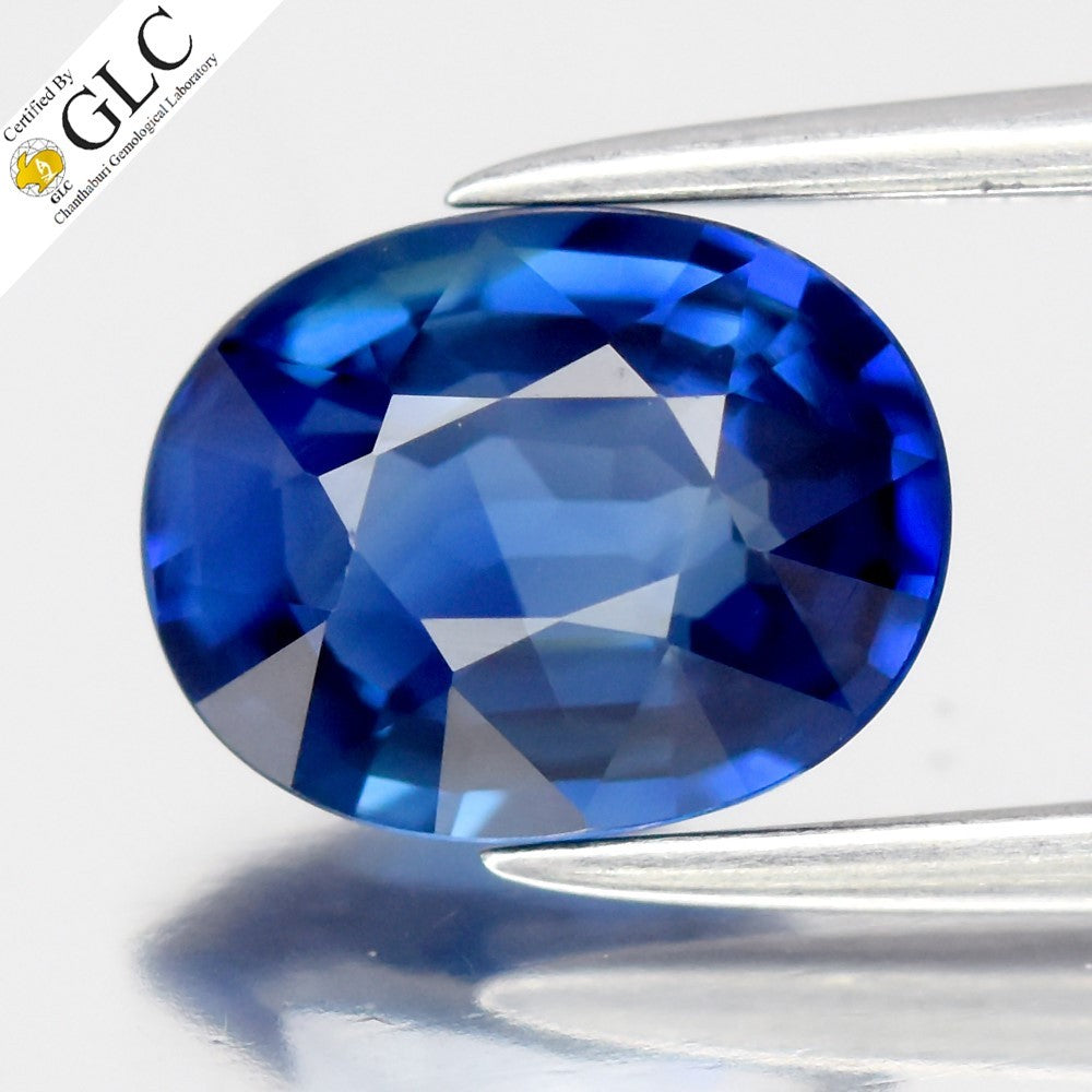 GLC CERTIFIED 1.60ct VVS Oval Natural Blue Sapphire - Heated, Africa Gemstone — view 1