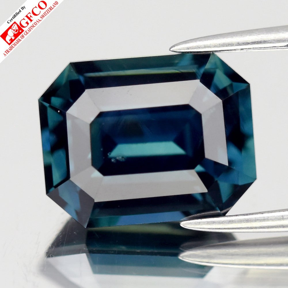 GFCO CERTIFIED 3.44ct VS Octagon Natural Vivid Blue Sapphire - Unheated Gem