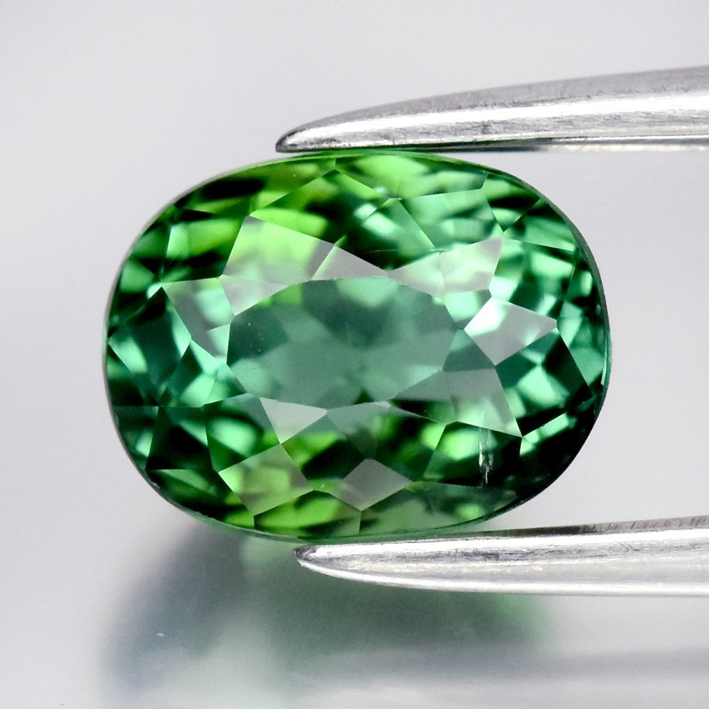 1.22ct 6.5x5mm VVS Oval Natural Green Tourmaline - Unheated, Mozambique Gem — view 1