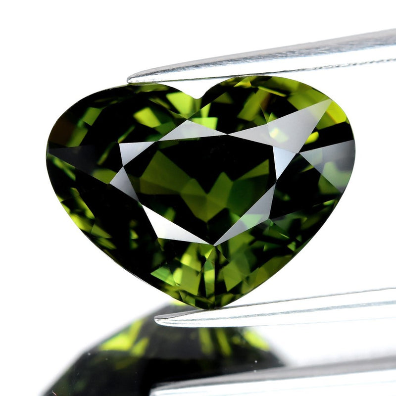 8.97ct 15x11mm IF Heart Natural Green Sapphire - Superb, Thailand Gemstone