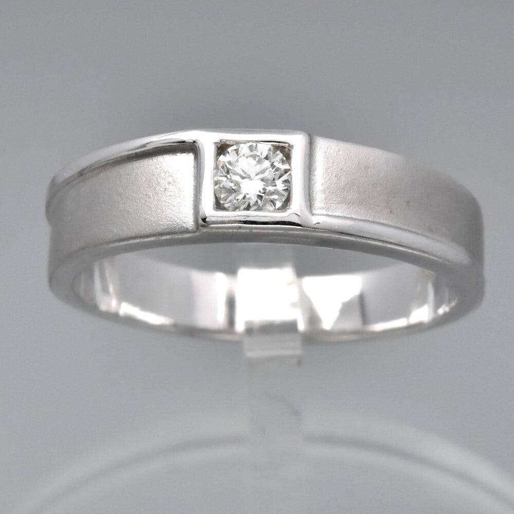 Natural Diamond Ring in 18K WHITE GOLD 0.15ct E/VVS Diamond