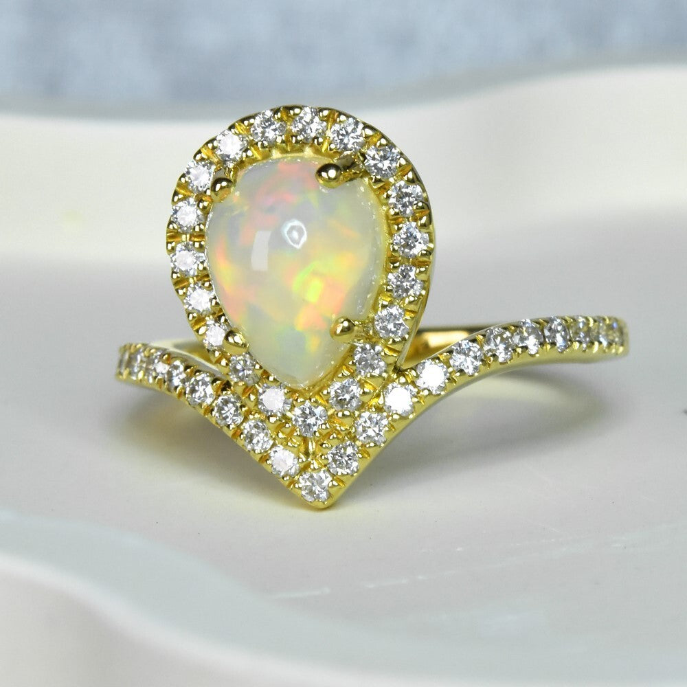 Natural Opal Diamond Ring in 18K YELLOW GOLD With 1.30ct &amp; 0.56ct E/VVS Dia