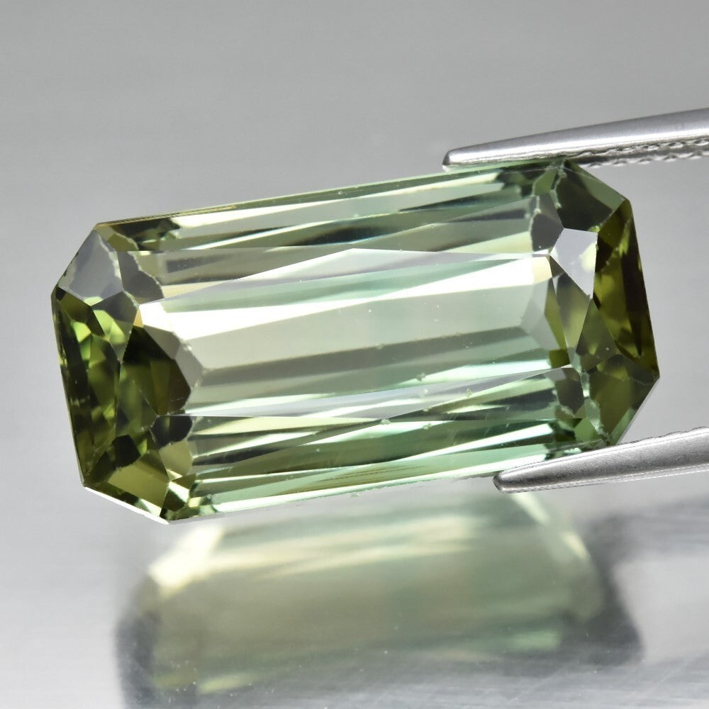 Big! 13.86ct 19.3x10.2mm VS Scissor-Cut Natura Unheatedl Green Tourmaline — view 1