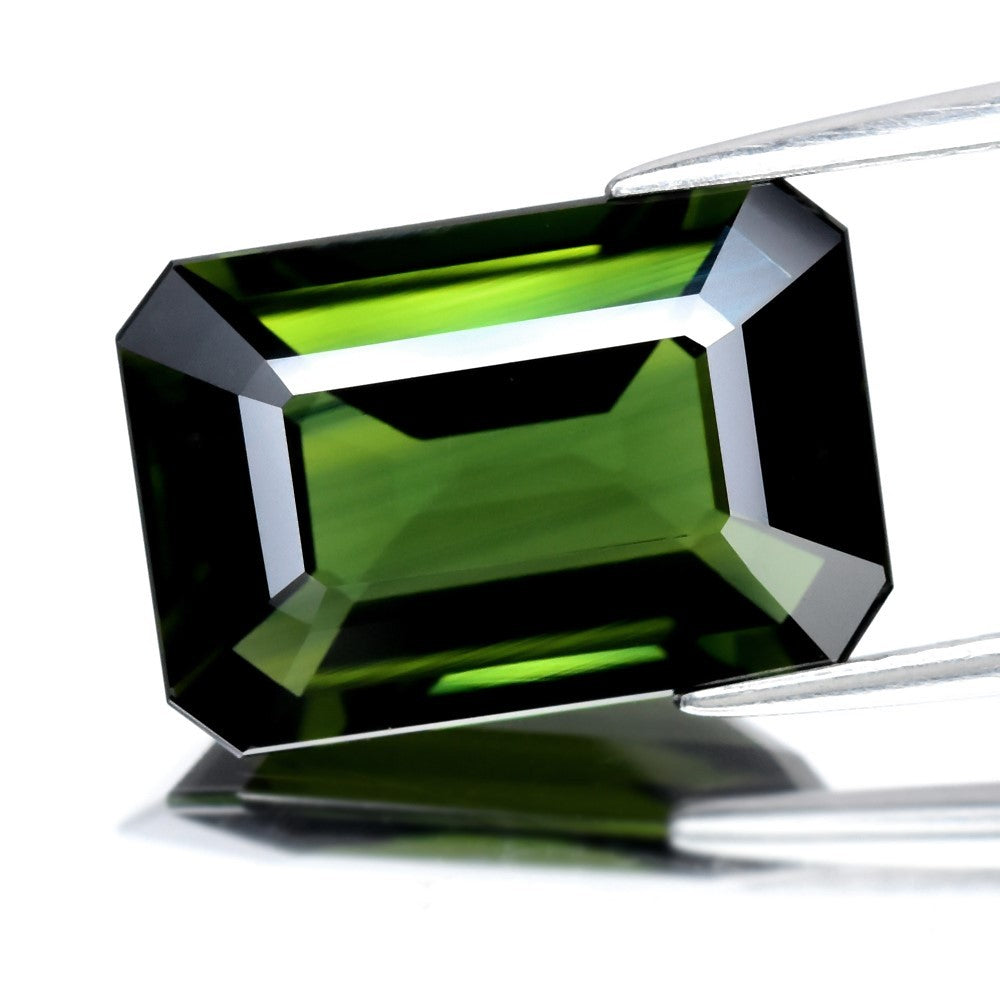 6.74ct 14x9.5mm IF Octagon Natural Green Sapphire - Flawless, Thailand Gem
