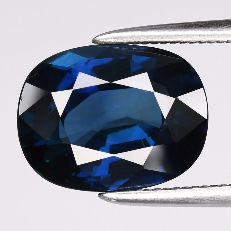 3.13ct 10x7.7mm VS Oval Natural Blue Sapphire - Heated, Madagascar Gemstone
