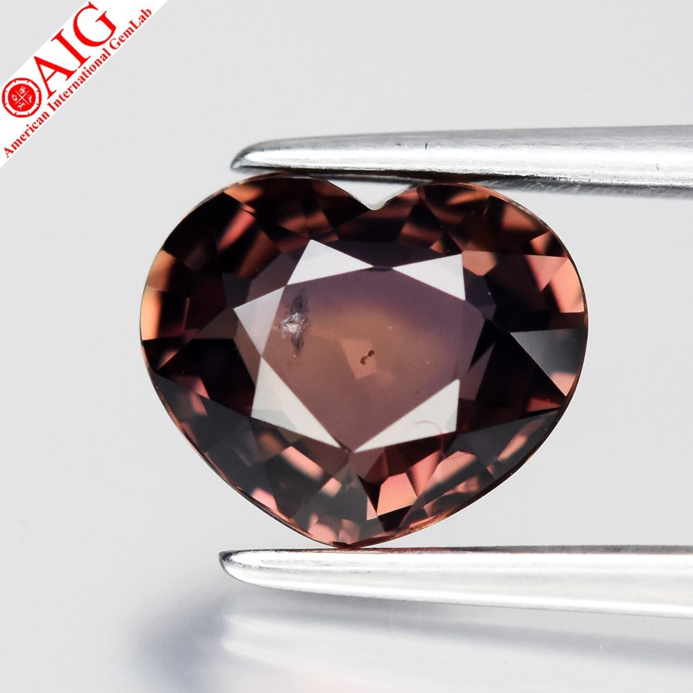 AIG CERTIFIED Unheated 2.04ct VS Natural Purplish Pink Sapphire - Madagascar — view 1