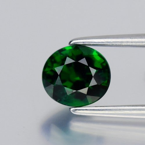 0.93ct 6x5.3mm VS Oval Natural Forest Green Tsavorite Garnet - Africa Gem